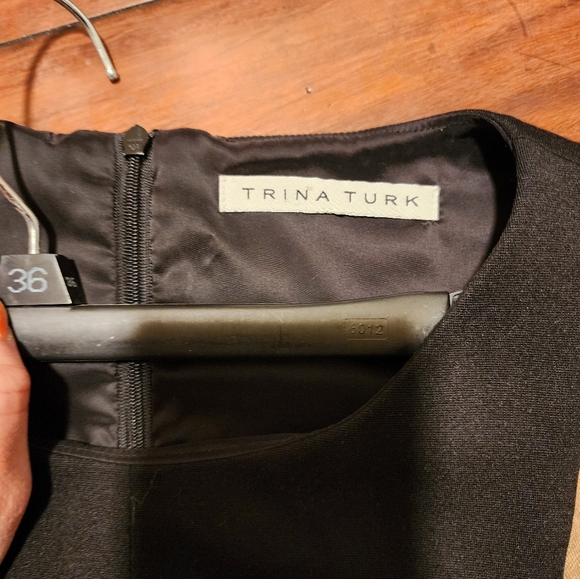 Trina Turk Elegant Black and Tan Colorblock Dress - Picture 4 of 10